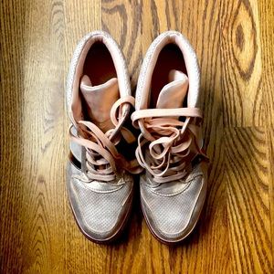 Shiny Rose Gold wedge sneakers